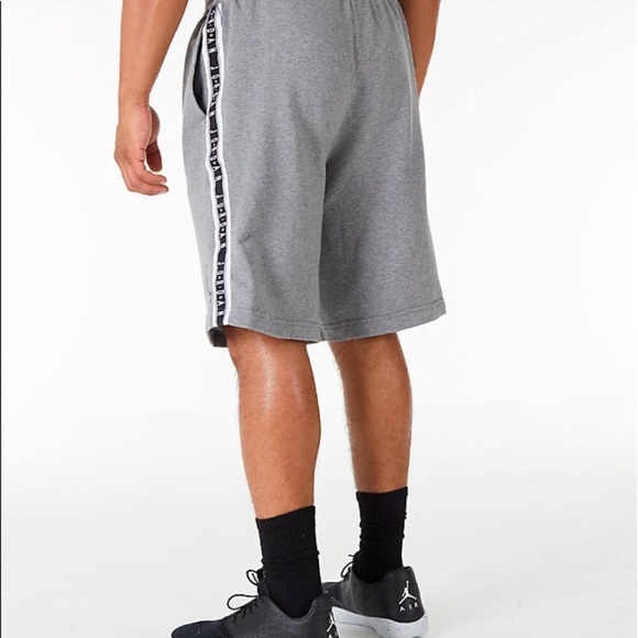 mens jordan fleece shorts